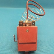 Thermostat a bulbè - Temperature 169°C - Reset manuel - 3 Poles - Mesures de bulbè 4x121 mm - Courant nominal 16A