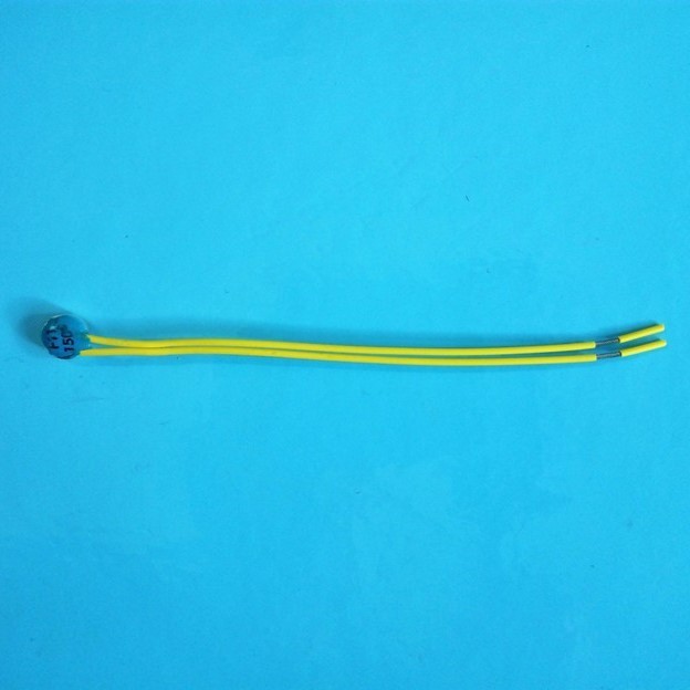 Thermal protector F11, temperature 150°C, cables 100/100 mm, rated current 2,5A