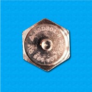 Termostato KSD301 a 135°C - Rearme manual - Terminales vertical - Fijación con tornillo M4 - Base de aluminio