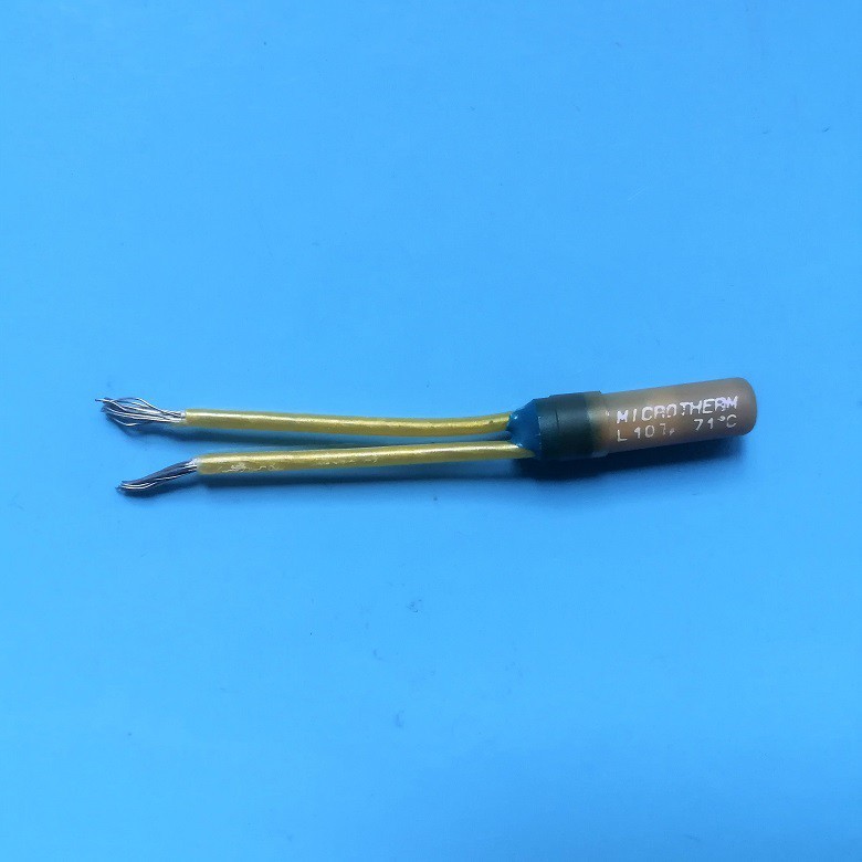 Thermalfuse type L10 - Temperature 71°C - Wires 36x36mm - Rated current 8A