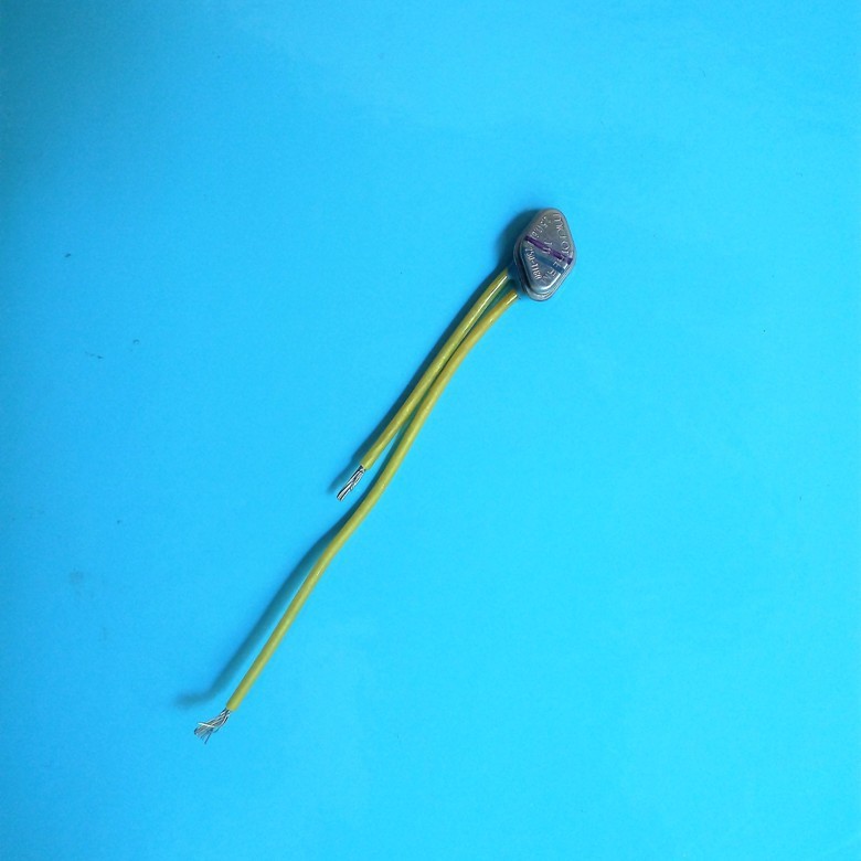 Thermal protector T11, temperature 180°C, cables 80/40 mm, rated current 2,5A
